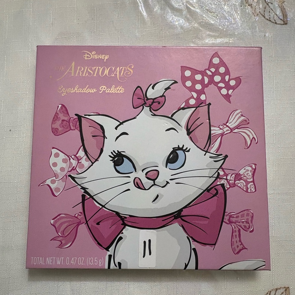 SOLD - Disney Aristocats Eyeshadow Palette